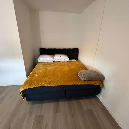 Und Stadionnah アパート ドルトムント